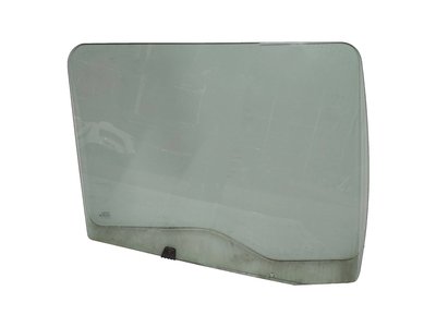 Скло дверей праве